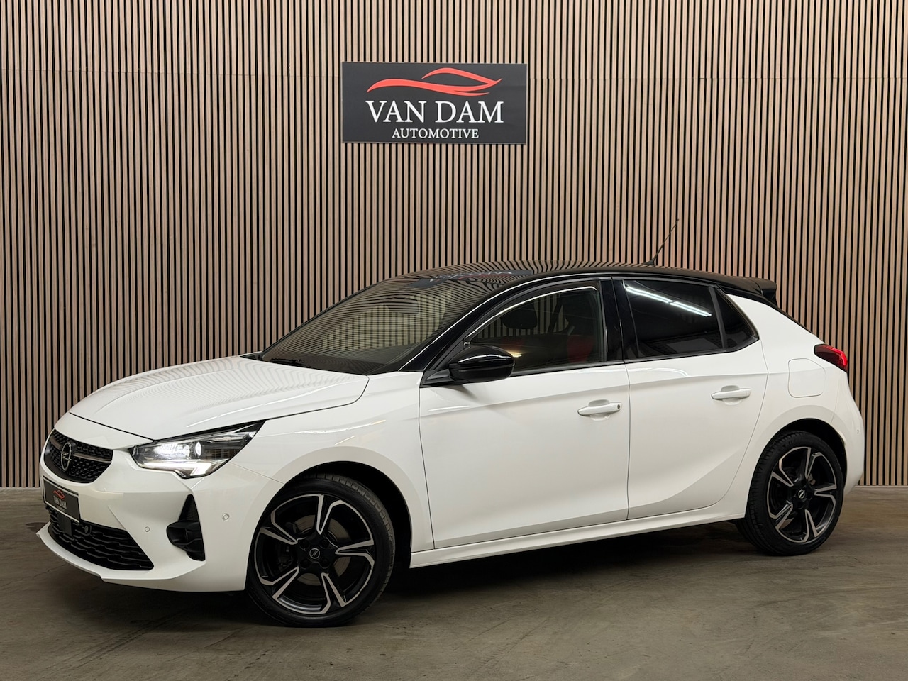 Opel Corsa - 1.2 GS Line 2020 AUTOMAAT LED CRUISE CAR-PLAY PDC - AutoWereld.nl
