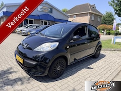 Peugeot 107 - 1.0-12V XR 5 deurs zeer mooi