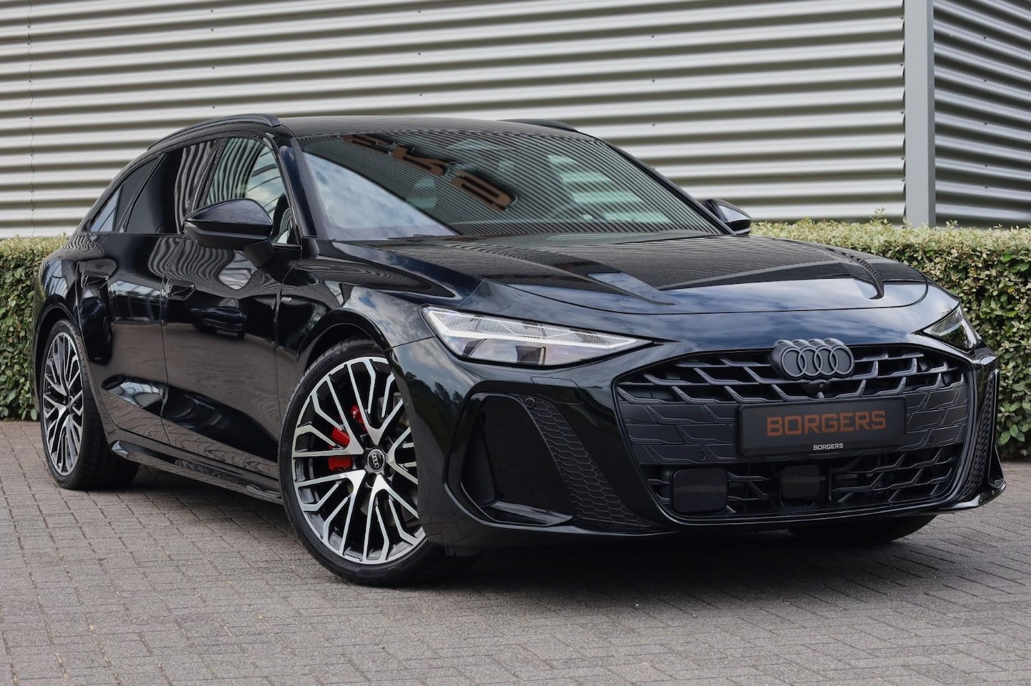 Audi A6 Avant - e-hybrid Competition Luchtvering l Trekhaak l Pano - AutoWereld.nl