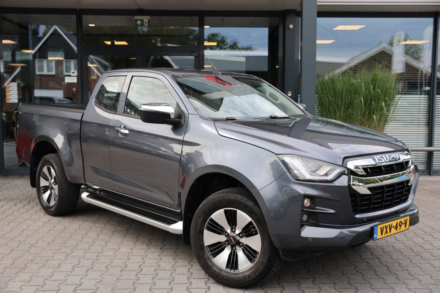 Isuzu D-Max - 1.9 D LS A/T 4WD VAN - AutoWereld.nl