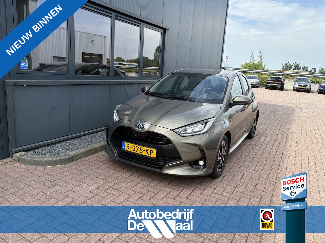 Toyota Yaris - 1.5 Hybrid Dynamic 5-drs. ADAPT.CRUISE/CAMERA/NAVI/CARPLAY/LED - AutoWereld.nl
