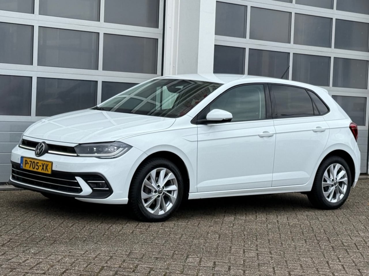 Volkswagen Polo - 1.0 TSI 95PK Style Navi Pdc IQ-Light Virtueel Rijklaar! - AutoWereld.nl