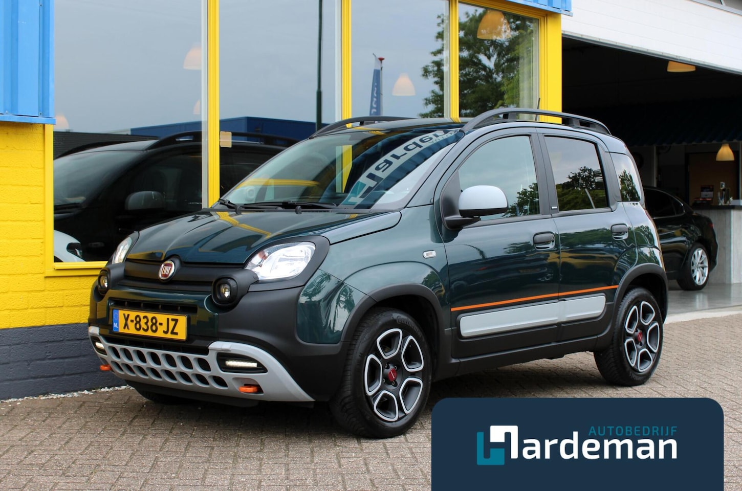 Fiat Panda - 1.0 Hybrid Garmin Cross Carplay - AutoWereld.nl