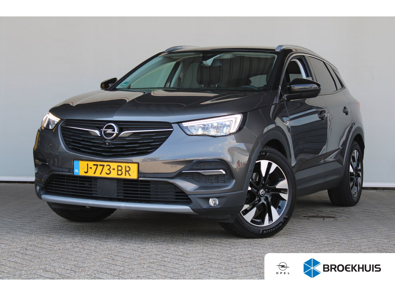 Opel Grandland X - 1.2 Turbo Innovation | Afneembare trekhaak | 360 camera | Elektrische achterklep | Climate - AutoWereld.nl