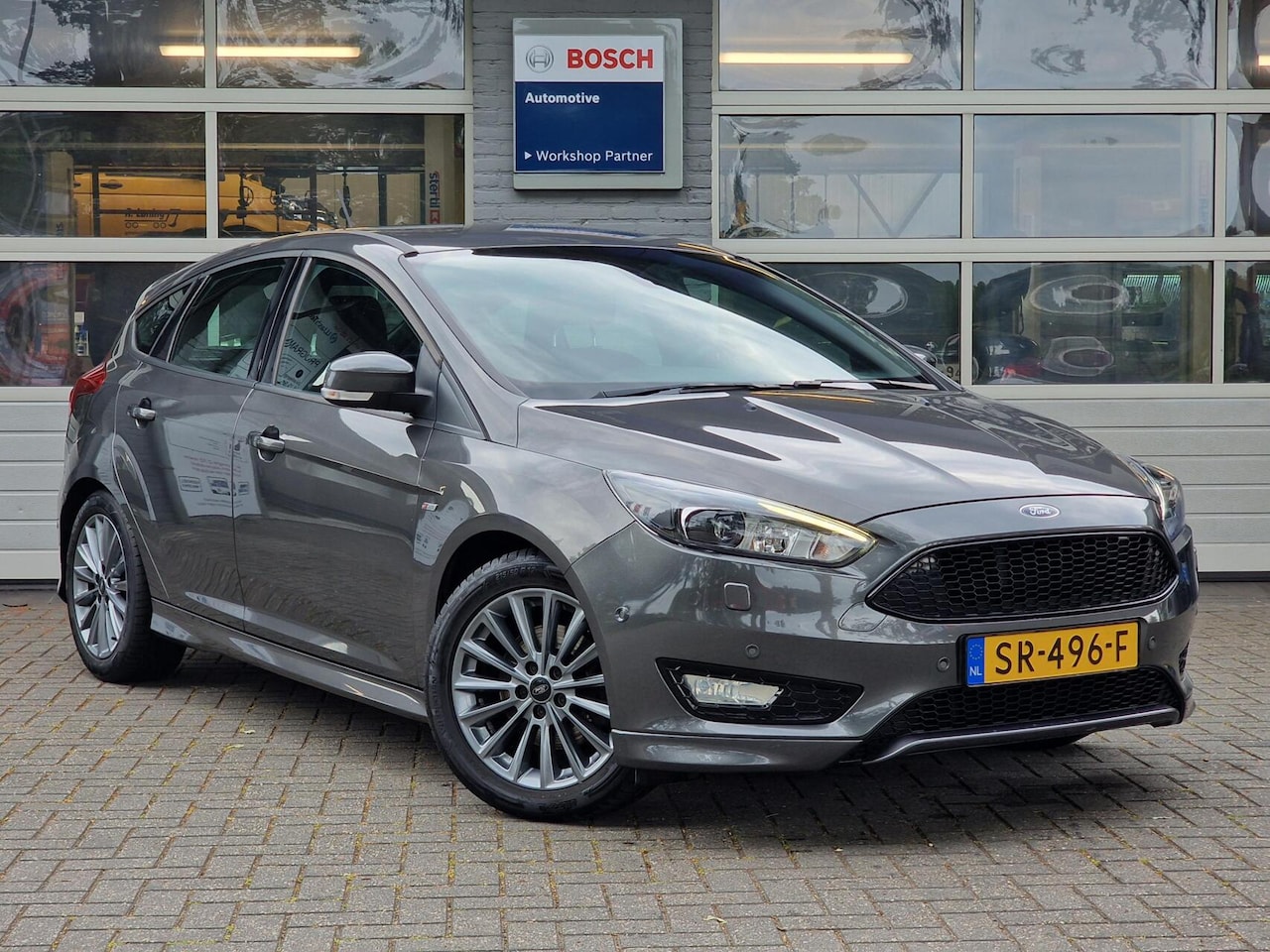 Ford Focus - 1.5 ST-Line|Clima|Cruise|Navi|Camera|Xenon|150PK| - AutoWereld.nl