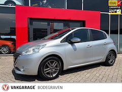 Peugeot 208 - 1.2 VTi Style / navigatie / parkeerhulp