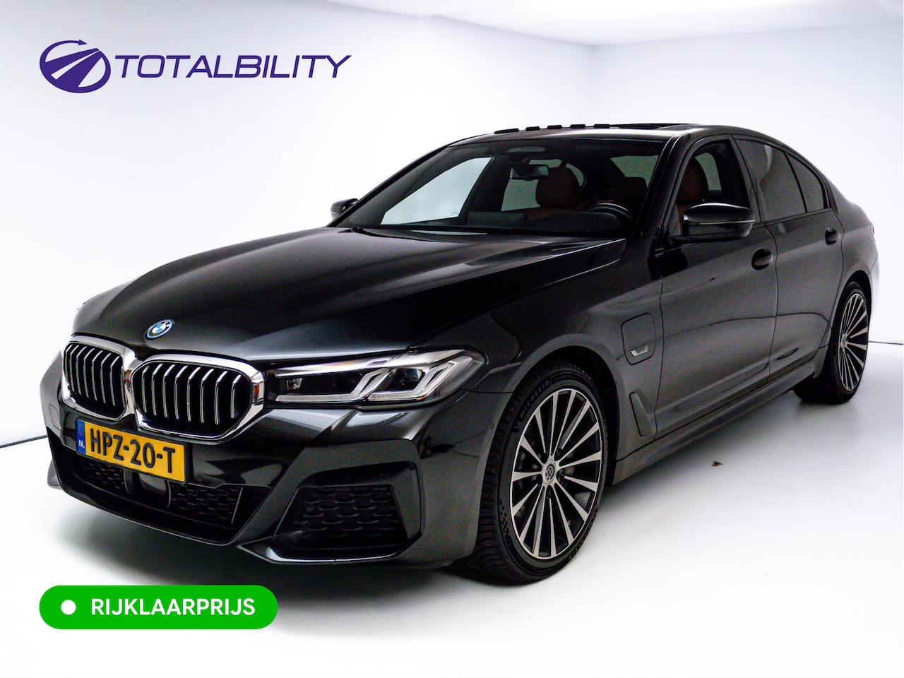 BMW 5-serie - 545e xDrive M-Sport | Open Dak | Trekhaak elec. | 360 Camera | Stoel- & Stuurverwarming | - AutoWereld.nl