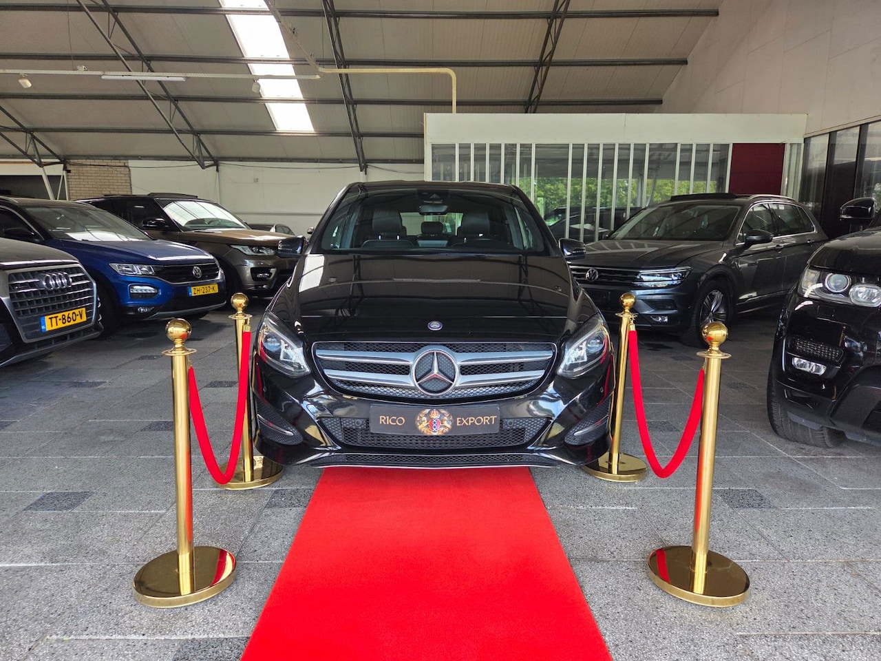 Mercedes-Benz B-klasse - AMG-Line 180D AUTOMAAT !! EURO6 !! - AutoWereld.nl