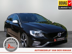 Volvo V60 - 2.0 T4 Momentum R-Design | Camera achter | Parkeersensoren V+A | Navi