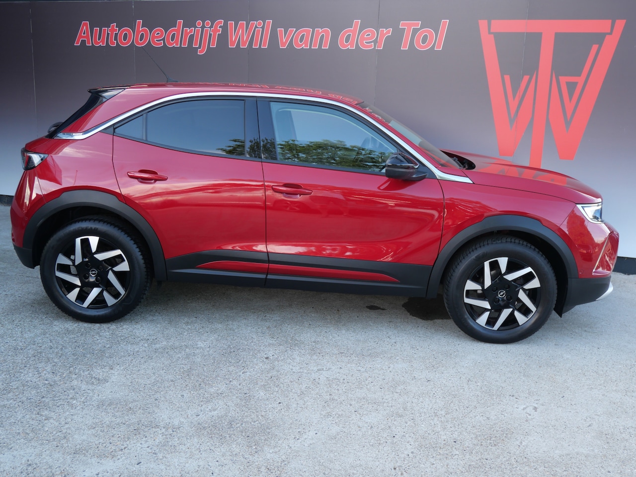 Opel Mokka - 1.2 TURBO ELEGANCE | A.C.C | LED | CARPLAY | TREKHAAK | 130 PK | CAMERA!! - AutoWereld.nl