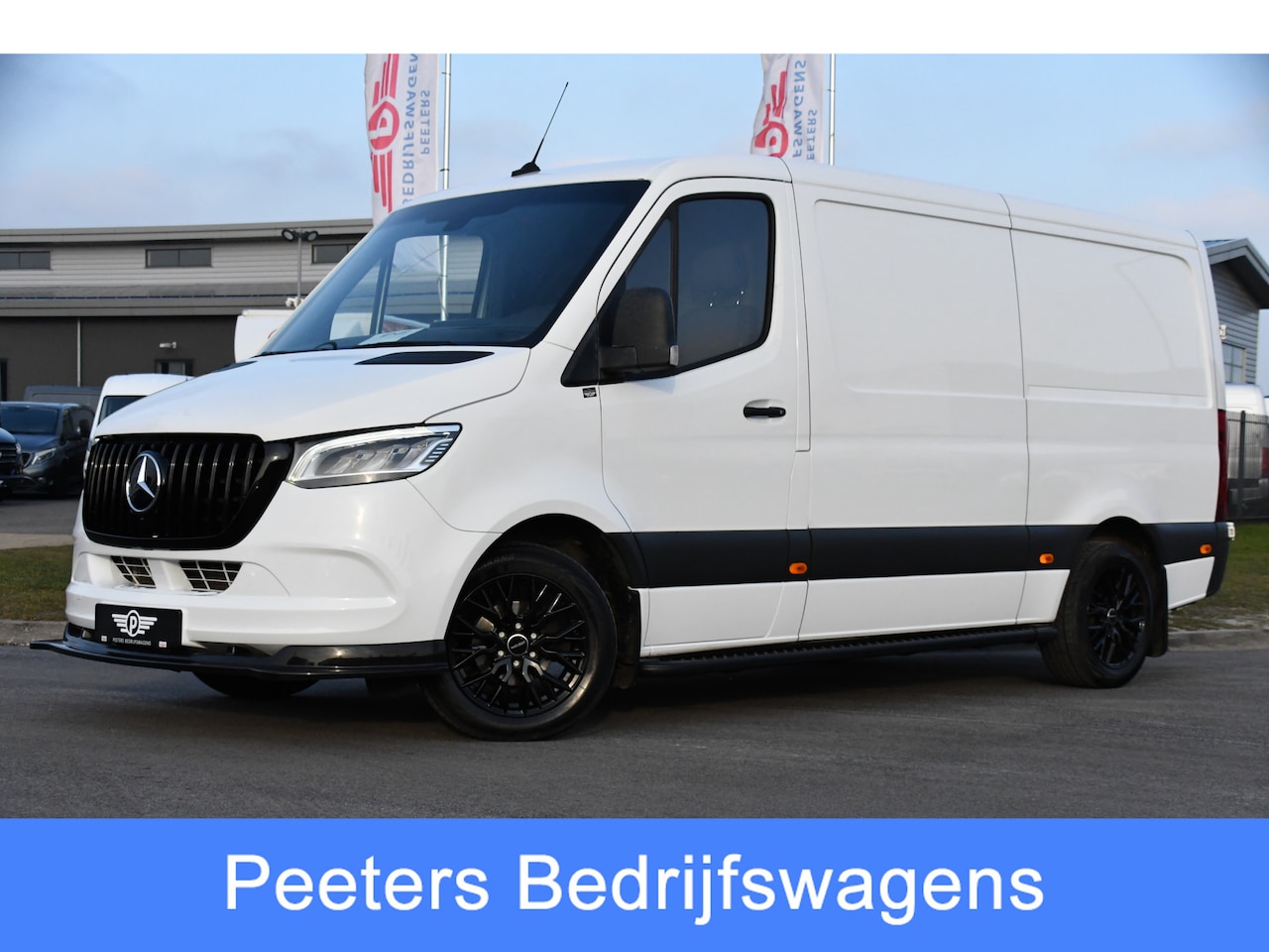 Mercedes-Benz Sprinter - 319 V6 3.0 CDI L2H1 RWD AMG Edition Camera, Cruise, Carplay, LED, 10,5'' Mbux, 3500kg Trek - AutoWereld.nl