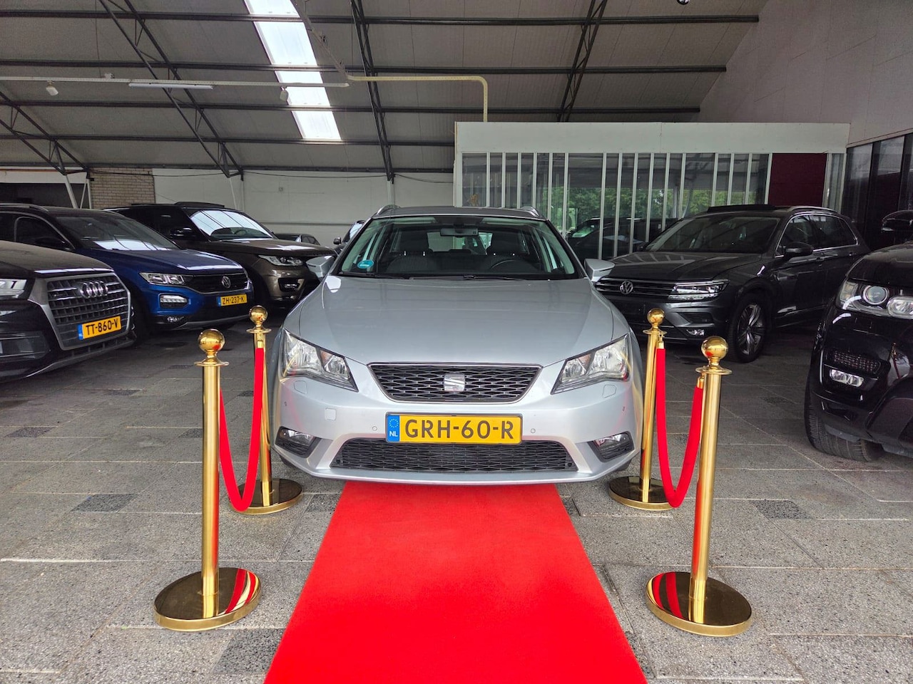 SEAT Leon ST - 1.2 TSI EDITION FR+ AUTOMAAT !! - AutoWereld.nl