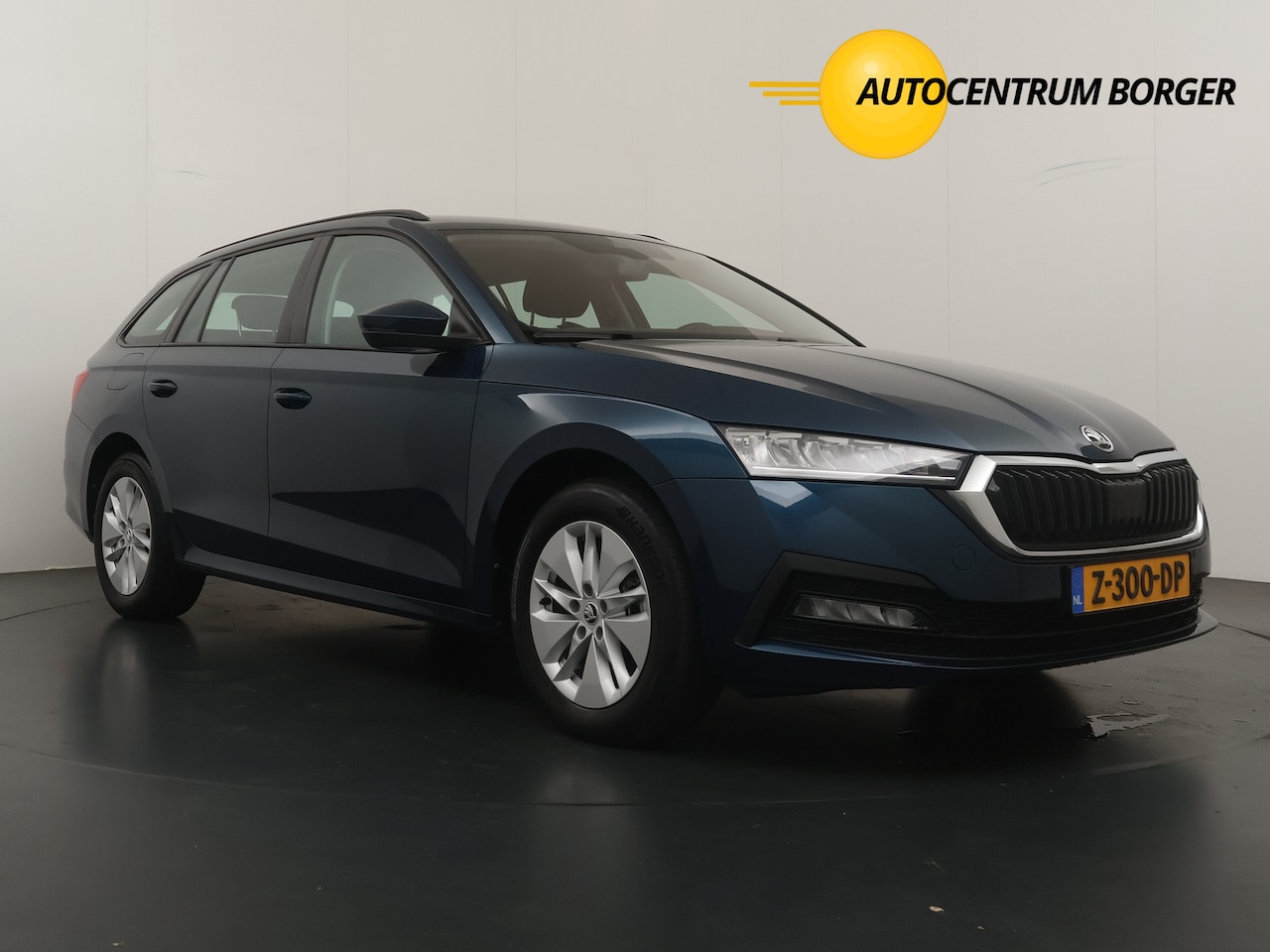 Skoda Octavia Combi - 1.0 e-TSi Ambition Mild Hybrid Automaat / Trekhaak / Stuurverwarming / Navigatie / Cruise - AutoWereld.nl