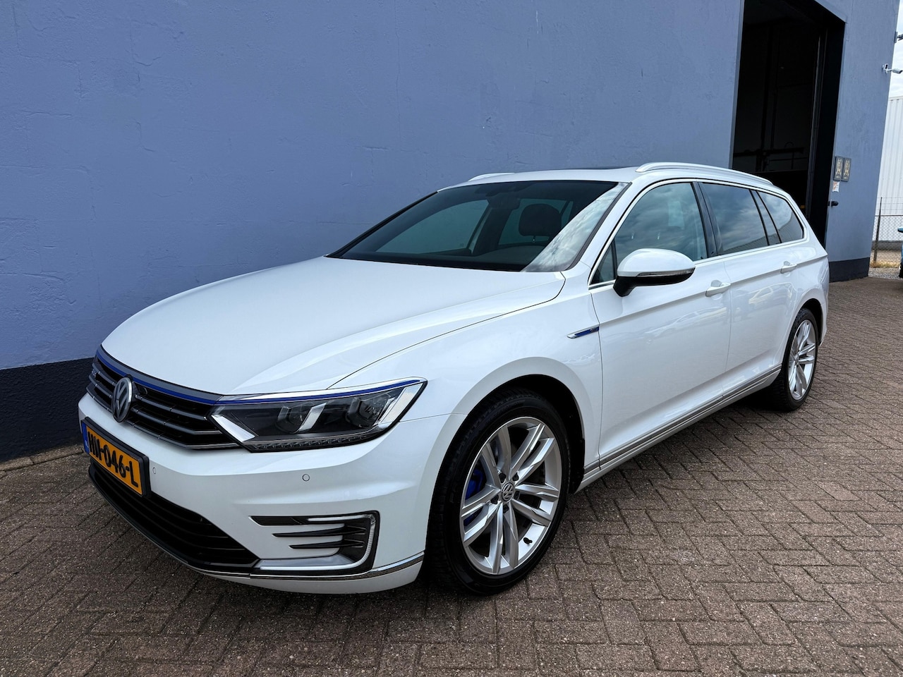 Volkswagen Passat Variant - 1.4 TSI GTE Highline AUT - Panorama - Trekhaak - AutoWereld.nl