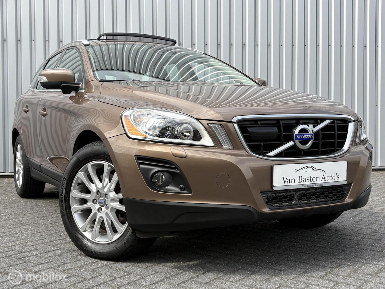 Volvo XC60 - 3.0 T6 AWD Summum | Aut | ACC | Pano | Blis | 09 | Keyless | Dynaudio | Youngtimer | Volle - AutoWereld.nl