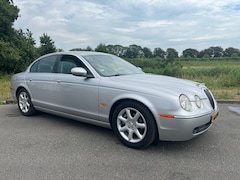 Jaguar S-type - 3.0 V6 Executive