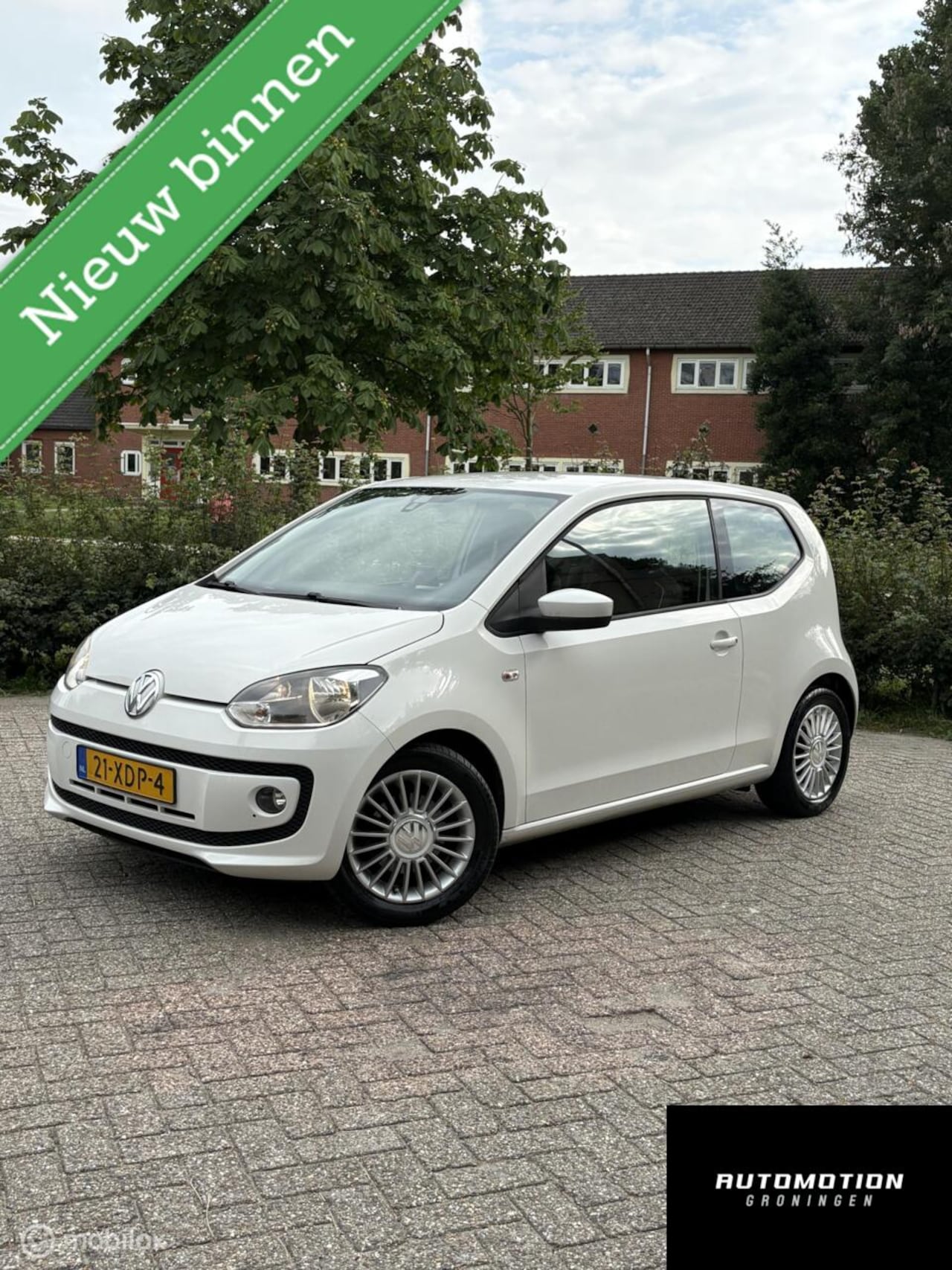 Volkswagen Up! - 1.0 high up! STOEL.V AIRCO PDC CRUISE - AutoWereld.nl