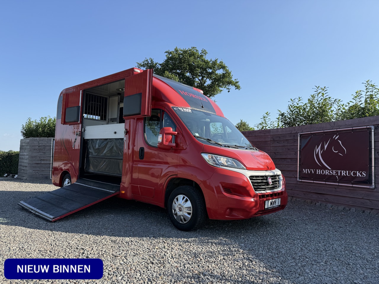 Fiat Ducato - | HORSETRUCK | LR | STALLION 3XL | 2015 | HENGST | 130PK | 129.516KM | L3 | 3-SEAT | MANUE - AutoWereld.nl
