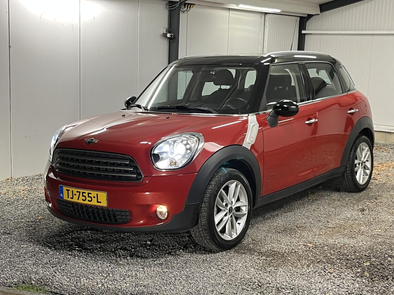 MINI Countryman - 1.6 Cooper Chili AUTOMAAT 2014 NAVI CRUISE ST.VERW 17''LMV.. - AutoWereld.nl
