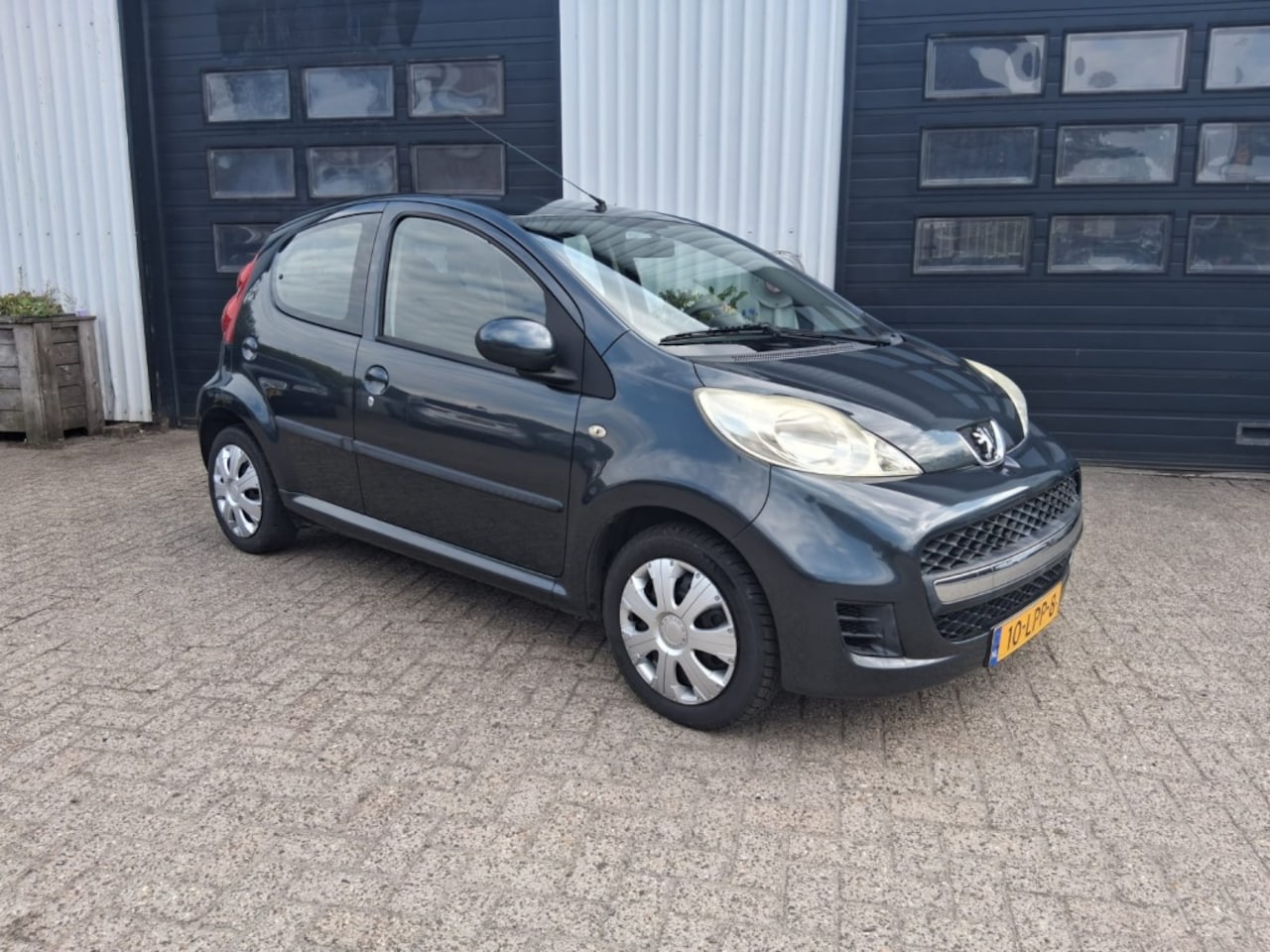 Peugeot 107 - 1.0-12V XS Automaat - AutoWereld.nl
