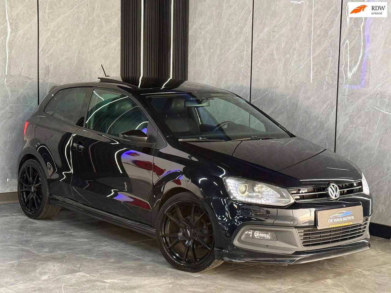 Volkswagen Polo - 1.6 TDI R-Line Edition |DSG|Pano|Stoelverw|Navi|Cruise|Clima|half Leer|Velgen - AutoWereld.nl
