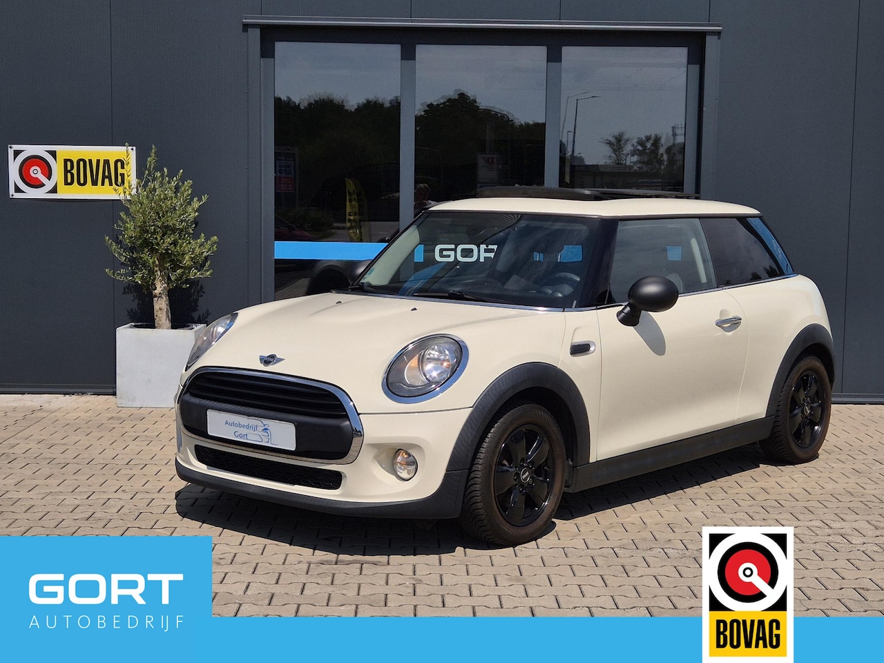 MINI 3-Deurs - 1.2 One Pepper 1 Eigenaar ! Panoramadak !! - AutoWereld.nl