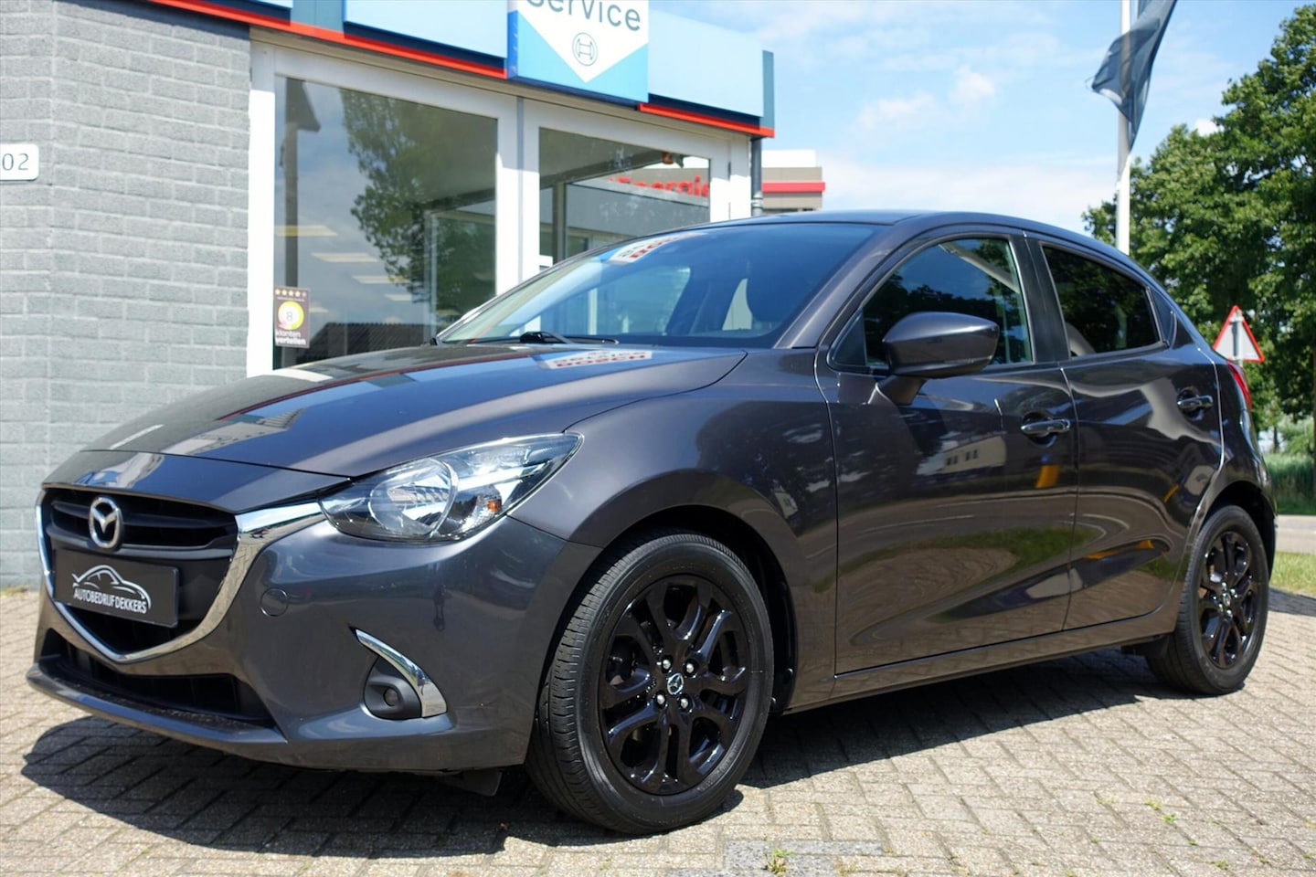 Mazda 2 - 1.5 SKYACTIV-G 90PK Luxury | CAMERA | CARPLAY | STOELVERW - AutoWereld.nl