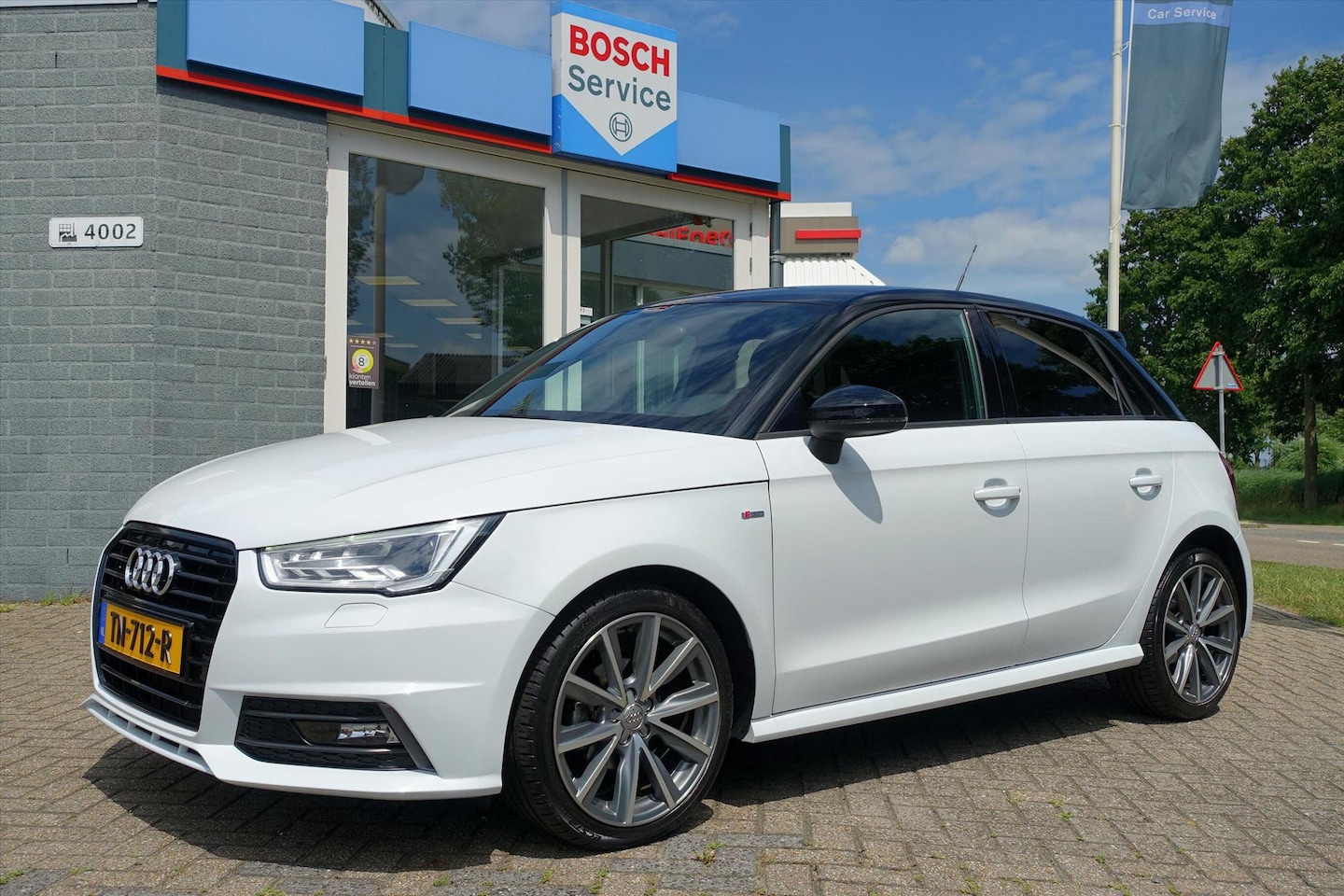 Audi A1 Sportback - 1.0 TFSI 95pk S Line Edition | LEDER | LED | LMV | NAVI - AutoWereld.nl