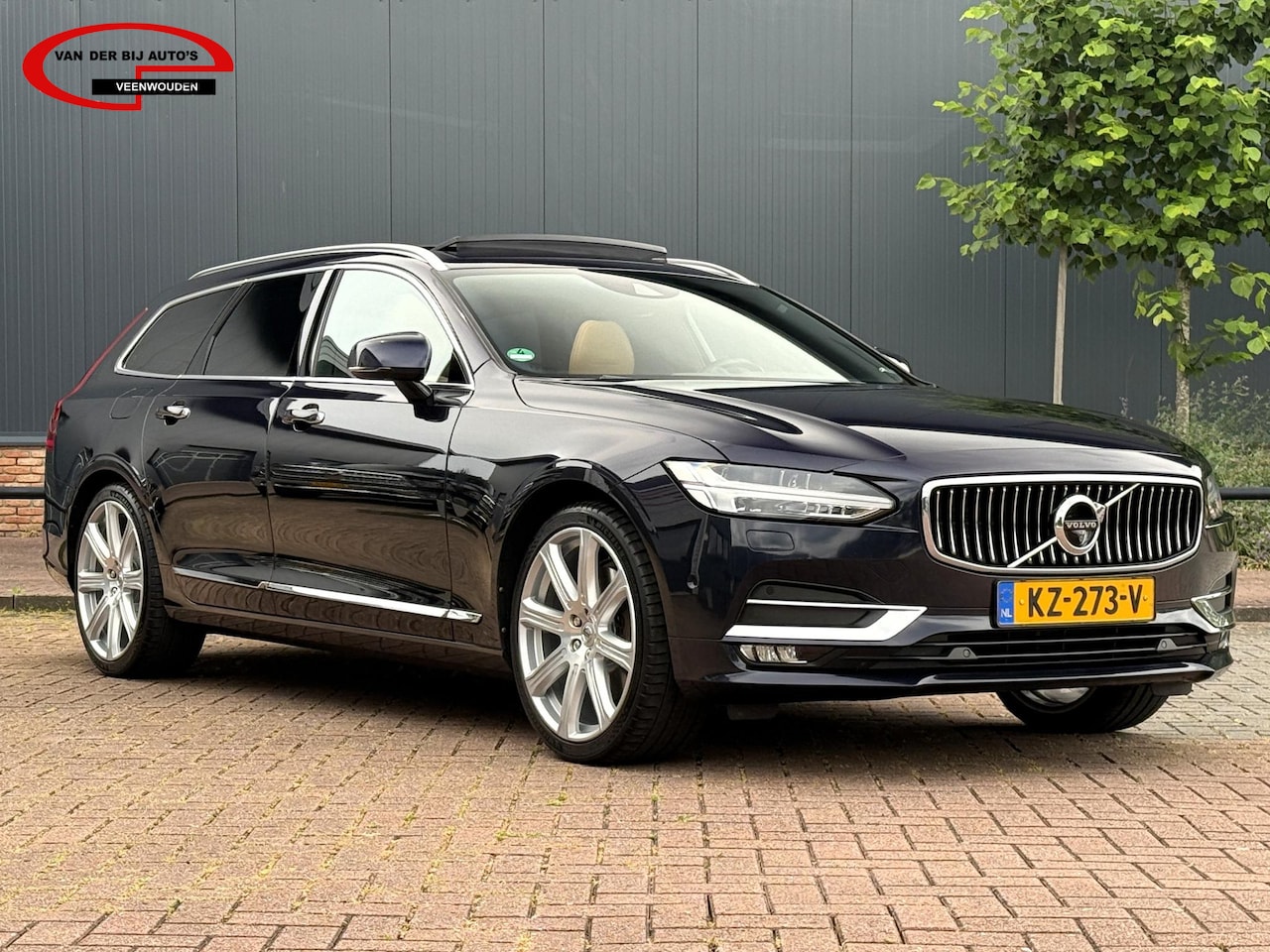 Volvo V90 - 2.0 D5 AWD Inscription / NL-auto / 2de eigenaar / Vol - AutoWereld.nl