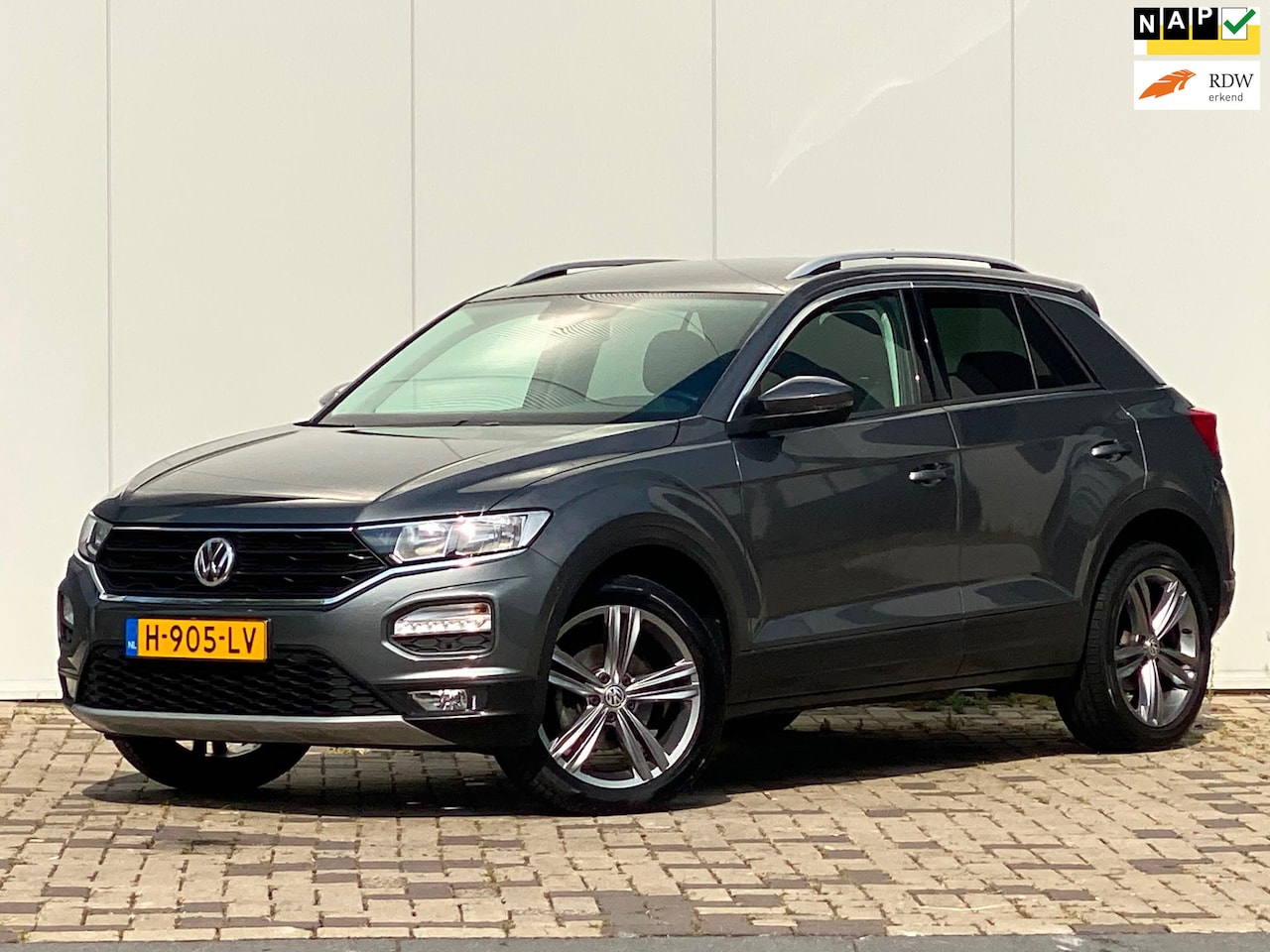 Volkswagen T-Roc - 1.5 TSI Style Business 1.5 TSI Style Business - AutoWereld.nl