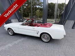 Ford Mustang Convertible