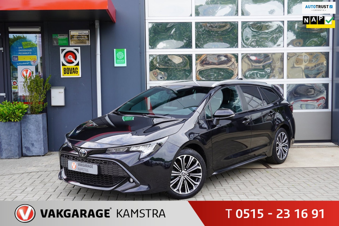 Toyota Corolla Touring Sports - 1.2 Turbo Dynamic/PCS/RSA/bluetooth/getinte ruiten achter - AutoWereld.nl