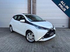 Toyota Aygo - 1.0 VVT-i X/Half leder/Keyless entry Cabrio/Dealer oh/Navi/Carplay/Camera/Garantie