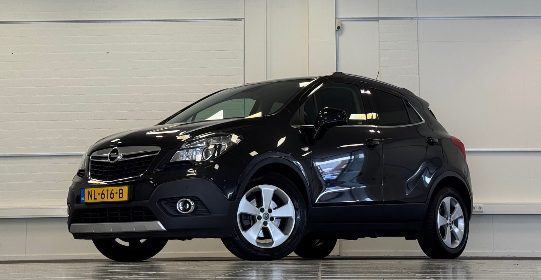 Opel Mokka - 1.4 T Innovation Automaat Parkeerhulp Navi Camera Mooi! - AutoWereld.nl