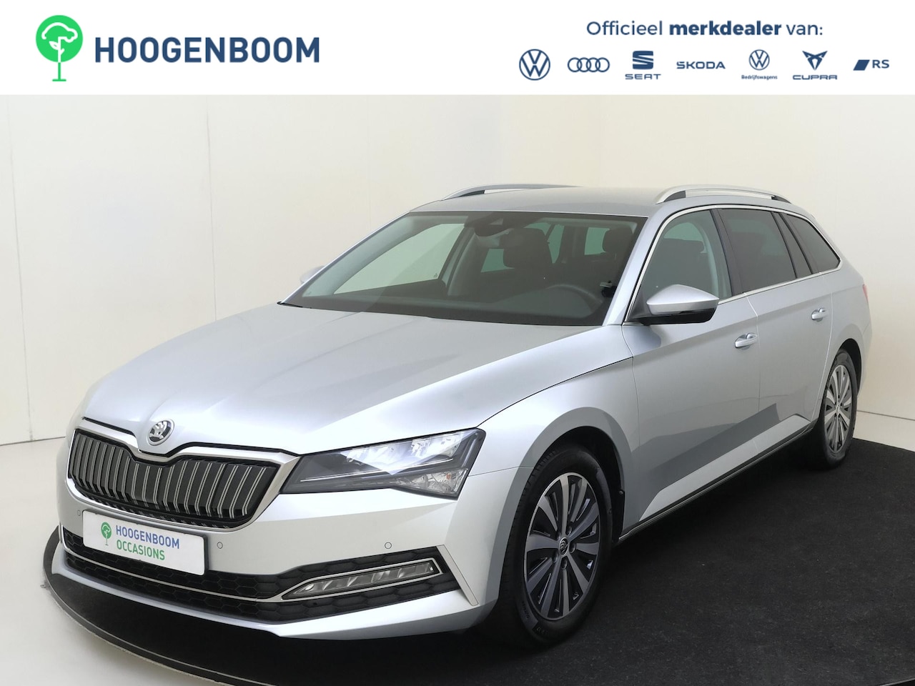 Skoda Superb Combi - 1.4 TSI iV Business Edition | SoH 95% | Trekhaak | Adaptieve cruise control | Adaptieve de - AutoWereld.nl