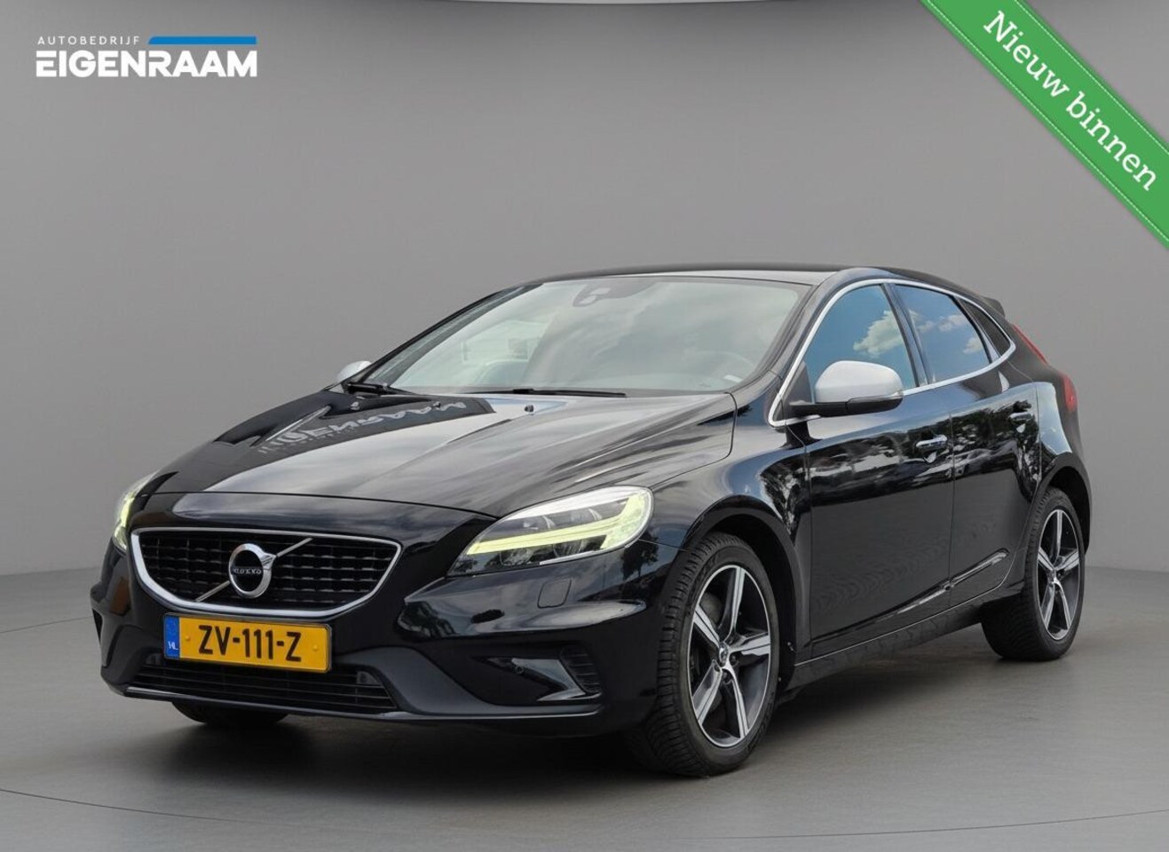 Volvo V40 - 1.5 T3 Polar+ Sport | Leder | Pano | Harman/Kardon | Camera - AutoWereld.nl
