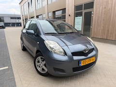 Toyota Yaris - 1.3 VVTi 5D Aspiration Airco Facelift Dealer onderhouden