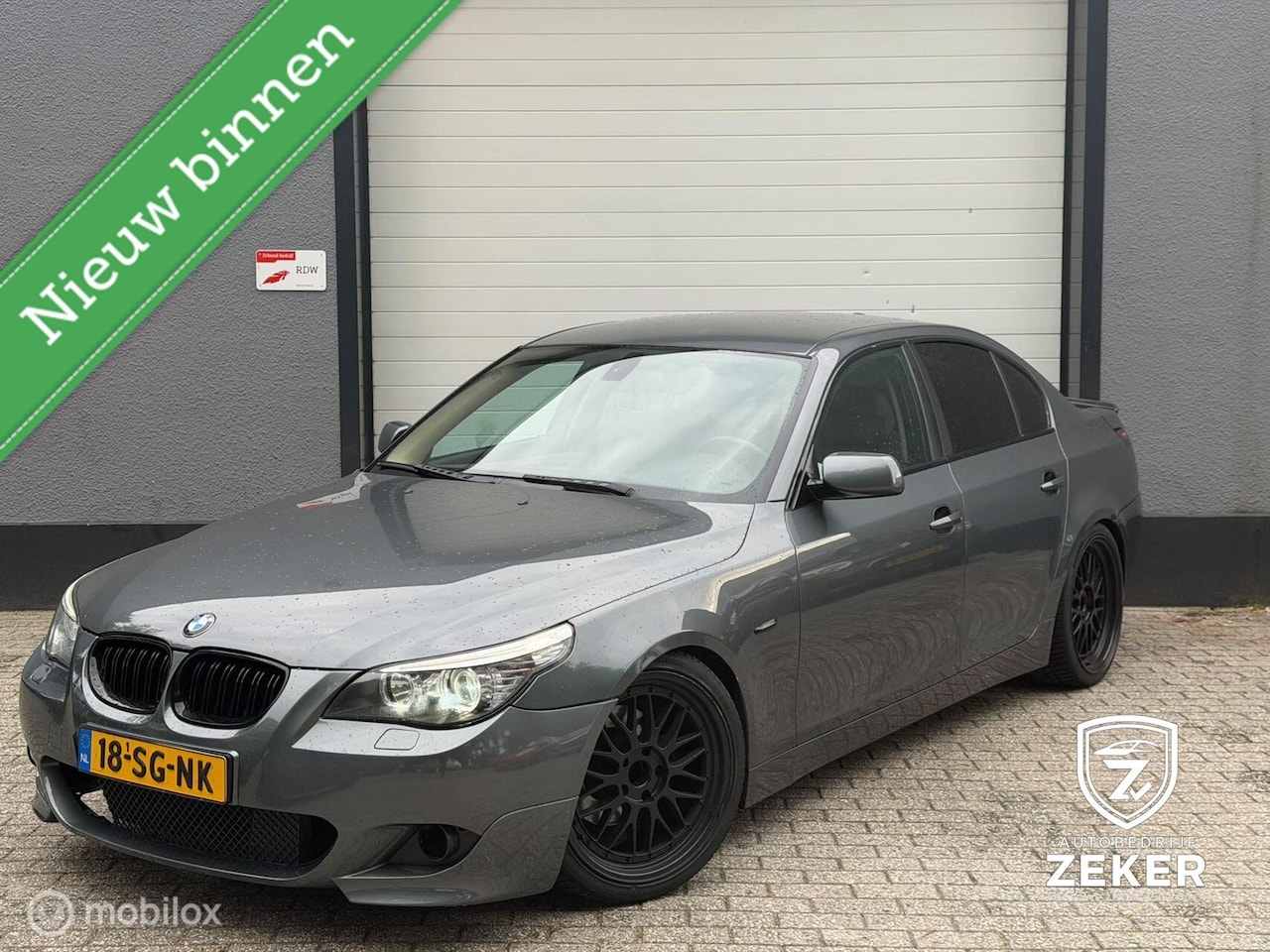 BMW 5-serie - 523i Executive / m pakket / automaat / leer / - AutoWereld.nl