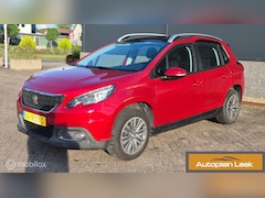 Peugeot 2008 - 1.2 PureTech Blue Lion panoramadak trekhaak