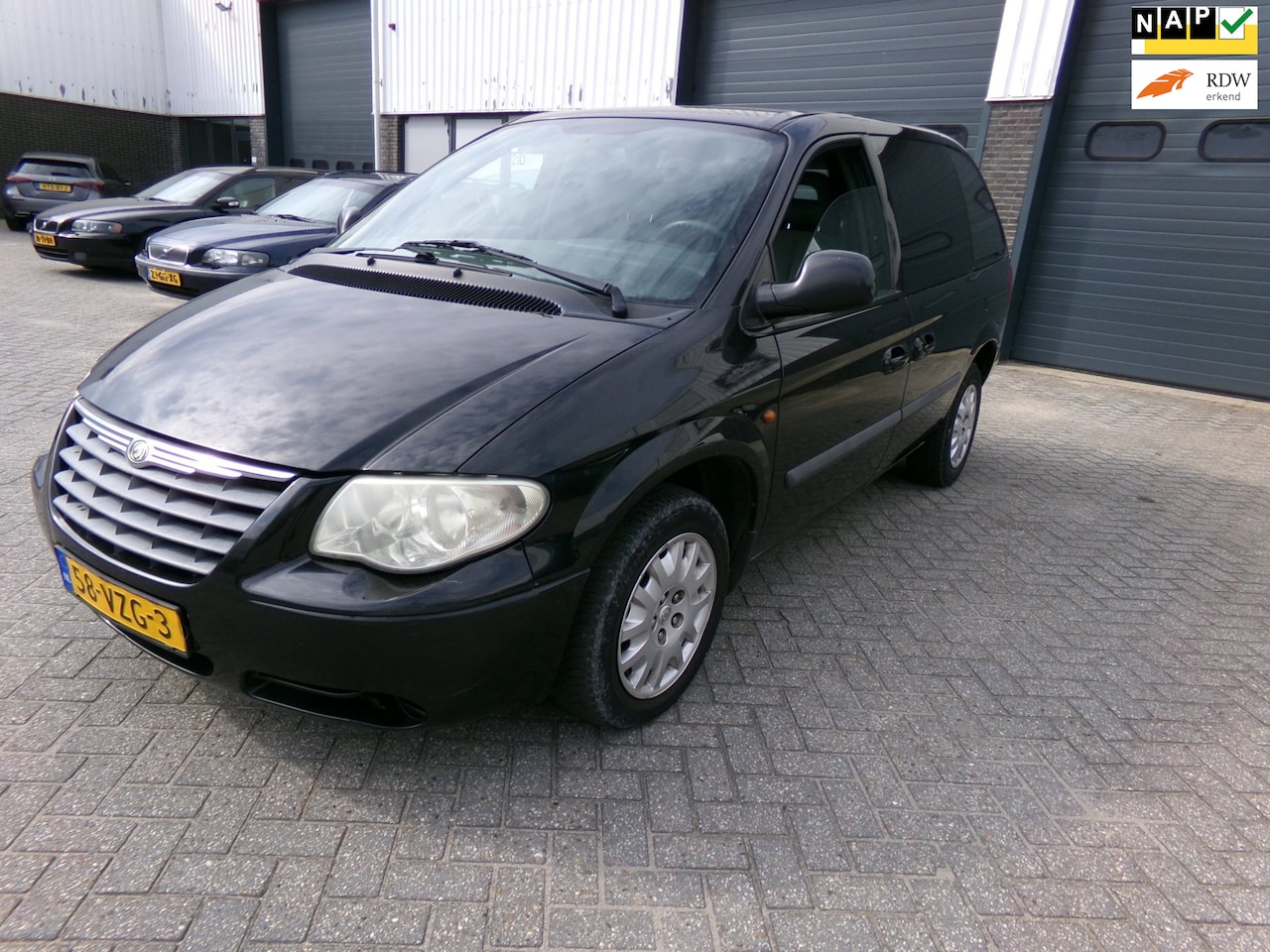 Chrysler Ram Van - 2.8 CRD grijs kenteken automaat - AutoWereld.nl