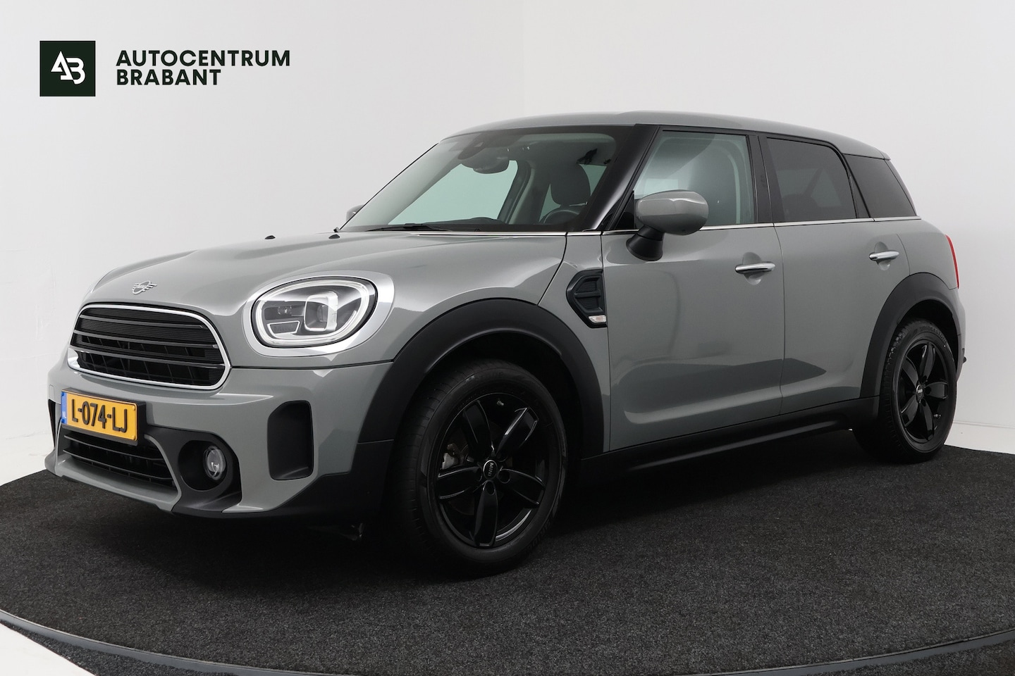 MINI Countryman - 1.5 One Essential (NAVIGATIE, CARPLAY, PDC, LED, STUURBEDIENING, 1e EIGENAAR, DEALER ONDER - AutoWereld.nl
