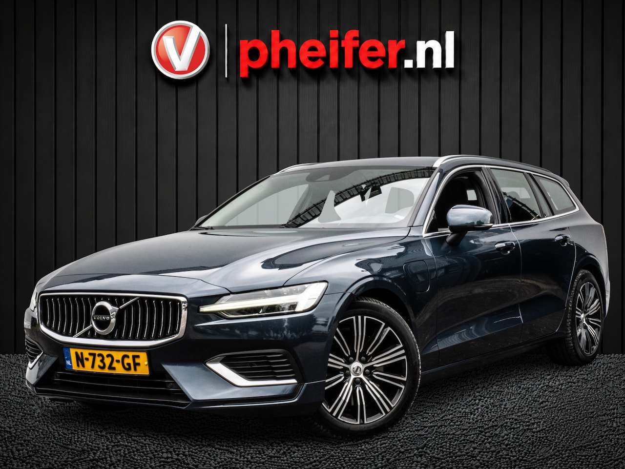 Volvo V60 - 2.0 T6 Recharge AWD Inscription Expression Leer/ Camera/ Stoel-stuurverwarming/ Dab/ Carpl - AutoWereld.nl