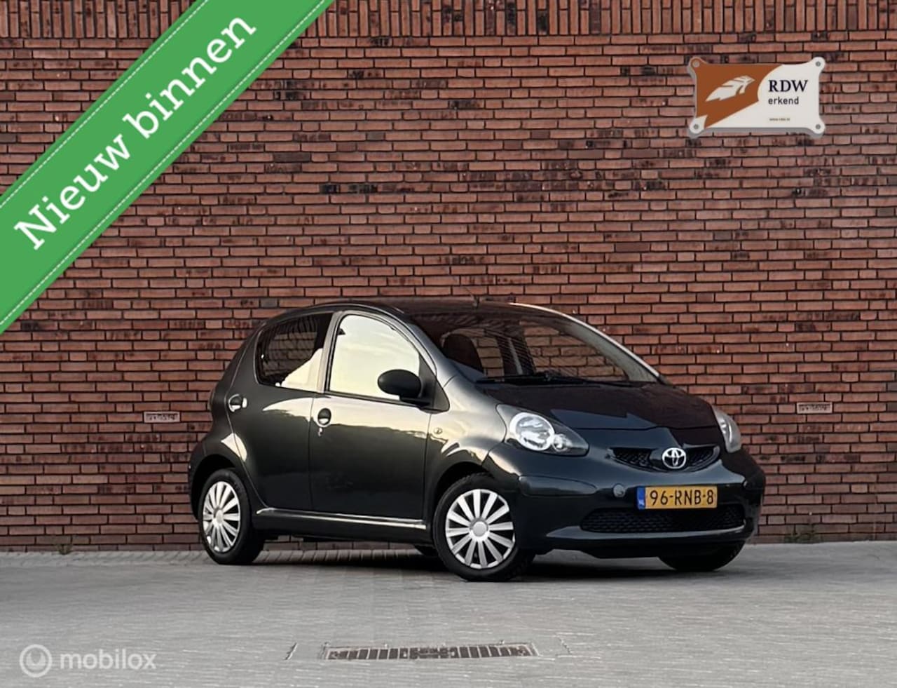Toyota Aygo - 1.0-12V Now 1.0-12V Now, New APK, Airco,Elektr. Pakket - AutoWereld.nl