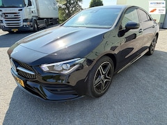 Mercedes-Benz CLA-Klasse - 250 e AMG Line Hybride Plug in/Panoramadak/Sfeerverlichting/Leder/Hybide