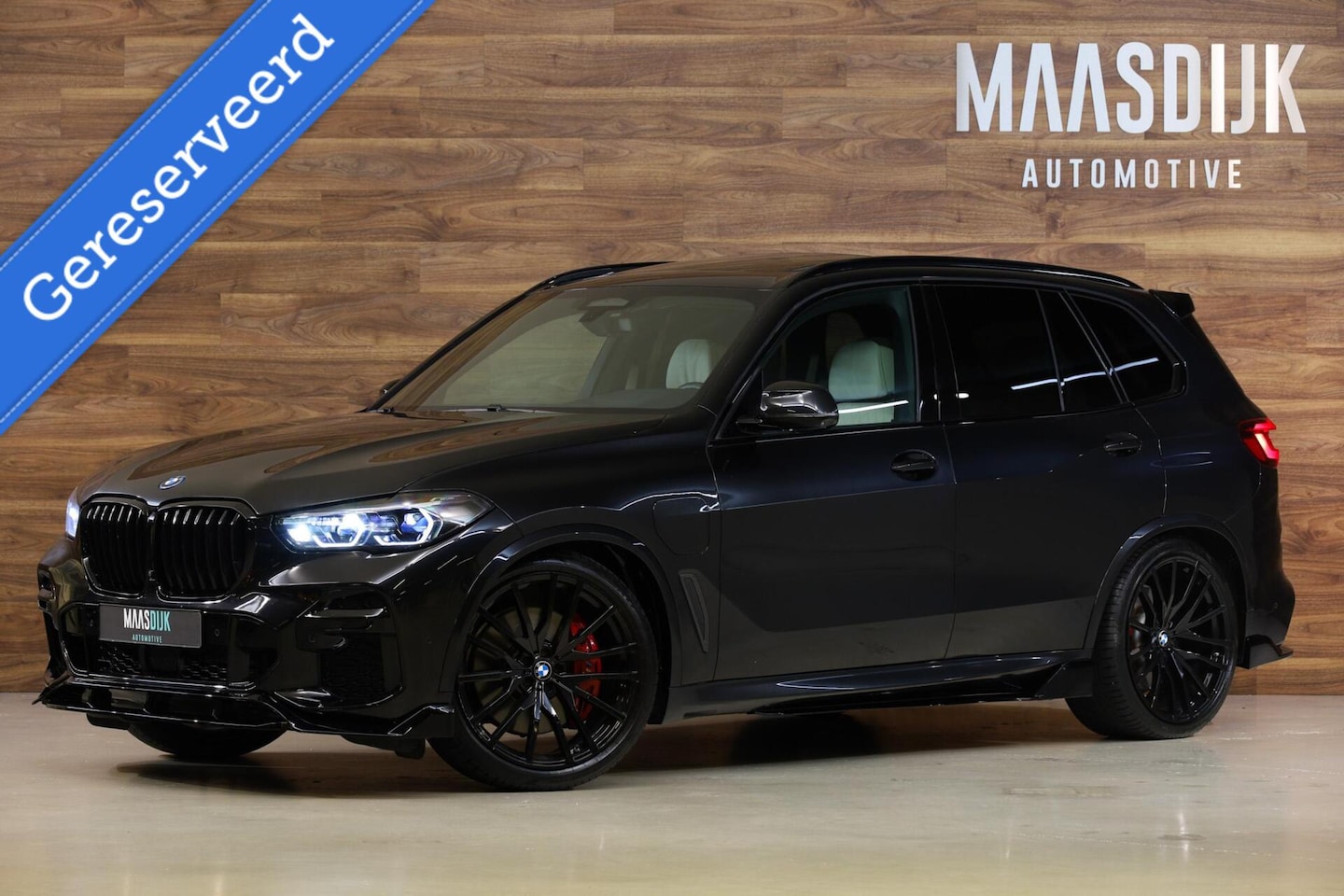 BMW X5 - xDrive45e M-Sport|Individual|Massage|Skylounge|Ventilatie| - AutoWereld.nl