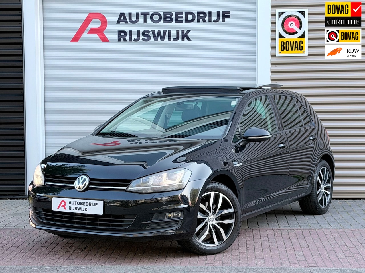 Volkswagen Golf - 1.2 TSI Highline Pano/Navi/Bluetooth - AutoWereld.nl