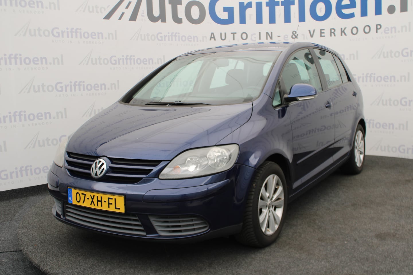 Volkswagen Golf Plus - 1.6 Optive 3 nette MPV met trekhaak - AutoWereld.nl
