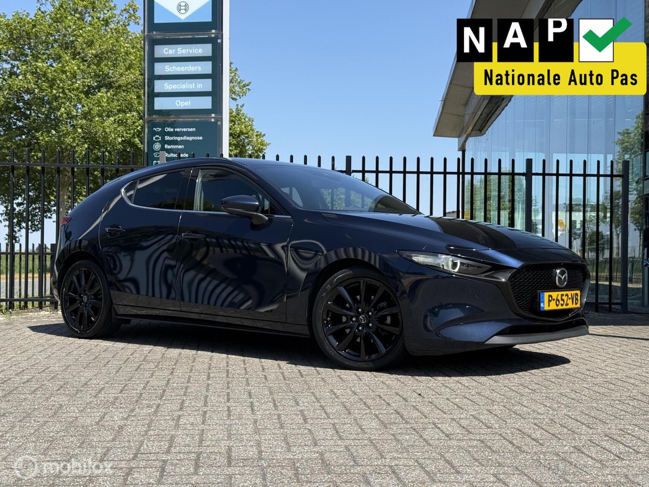 Mazda 3 - 2.0 e-SkyActiv-X M Hybrid 186 Luxury | full option - AutoWereld.nl
