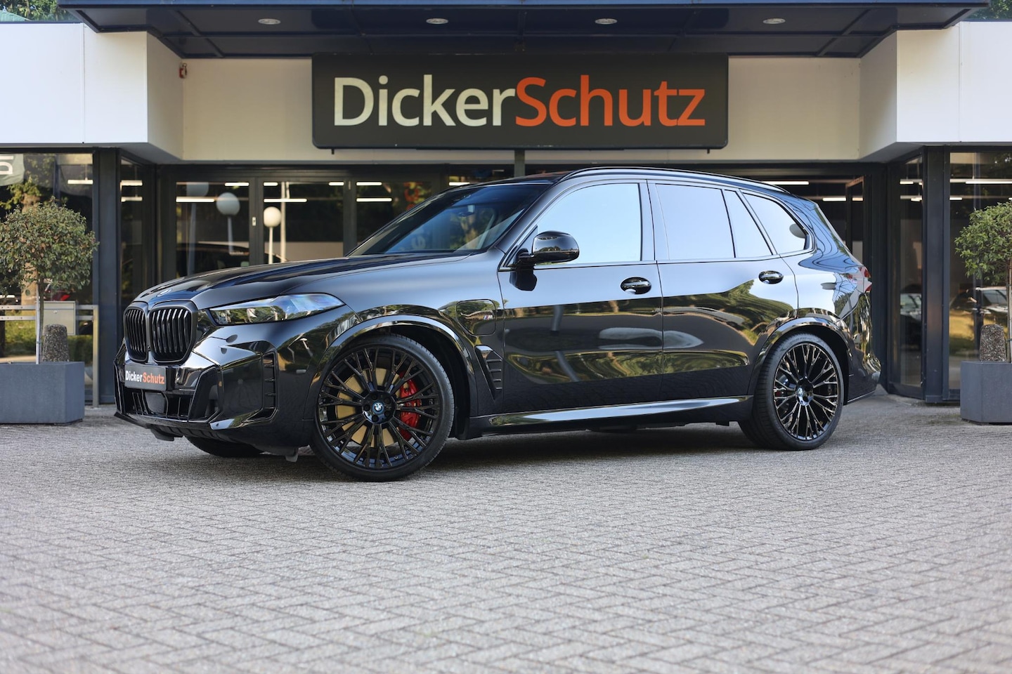 BMW X5 - xDrive50e M Sport Pro | M stoelen | Vierwielb. | Pano | trekhaak | Carbon | Stoelventilati - AutoWereld.nl