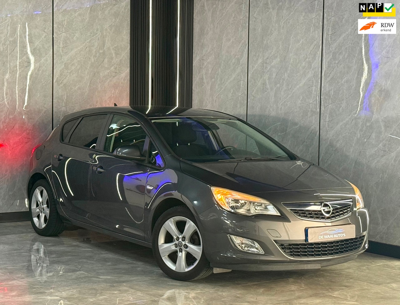 Opel Astra - 1.4 Turbo Edition |Navi|Vol Onderh|Airco|Cruise|Trekhaak|Sfeer| - AutoWereld.nl